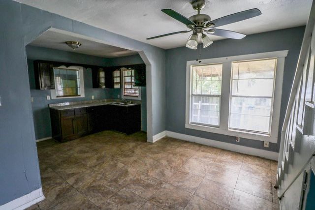 9243 E Avenue O, Houston, TX 77012