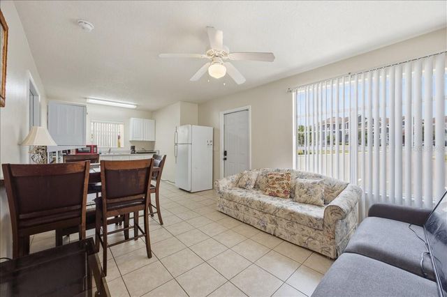 271 CARIBBEAN DRIVE Front unit, Davenport, FL 33897