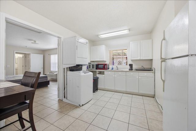 271 CARIBBEAN DRIVE Front unit, Davenport, FL 33897