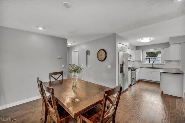 4138 Buckeye Avenue, Willoughby, OH 44094