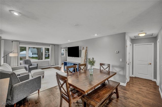 4138 Buckeye Avenue, Willoughby, OH 44094