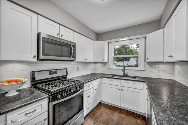 4138 Buckeye Avenue, Willoughby, OH 44094