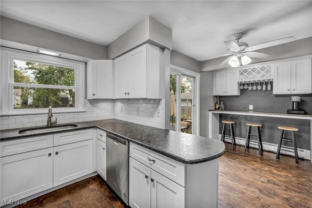 4138 Buckeye Avenue, Willoughby, OH 44094