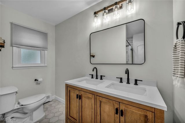 4138 Buckeye Avenue, Willoughby, OH 44094