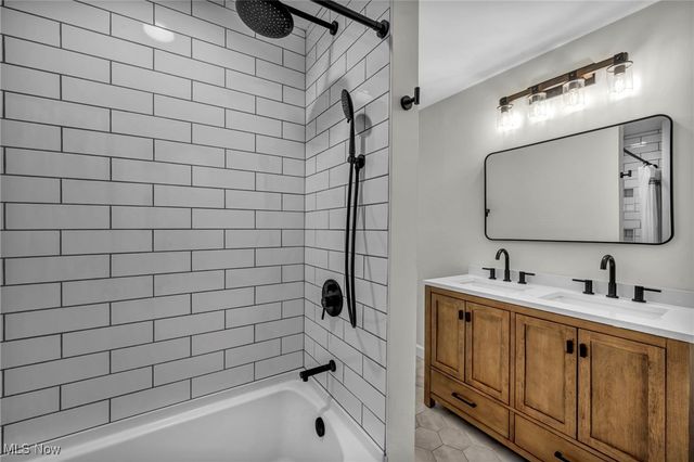 4138 Buckeye Avenue, Willoughby, OH 44094