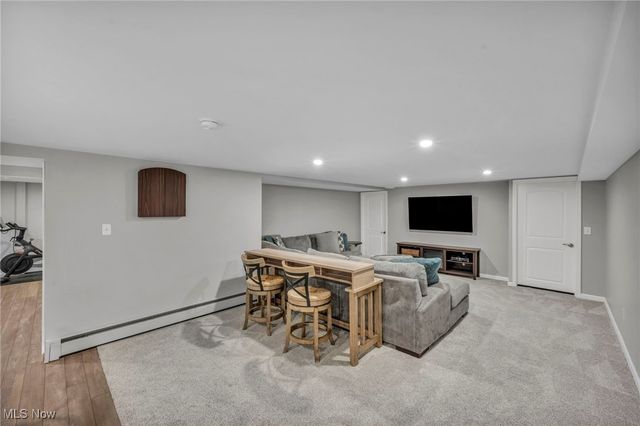 4138 Buckeye Avenue, Willoughby, OH 44094