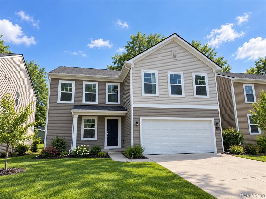 581 Village Point Circle, Waterford, MI 48328