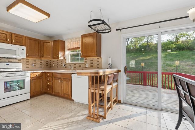 239 SPRING VALLEY WAY, Aston, PA 19014