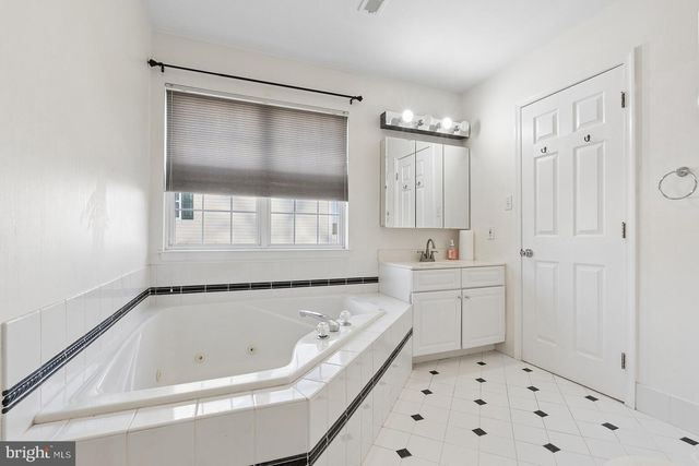 239 SPRING VALLEY WAY, Aston, PA 19014