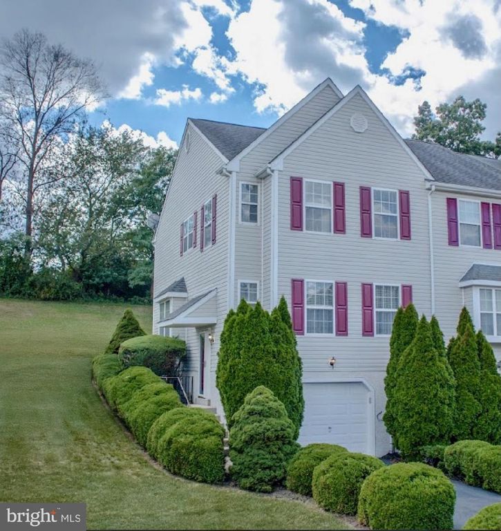 239 SPRING VALLEY WAY, Aston, PA 19014