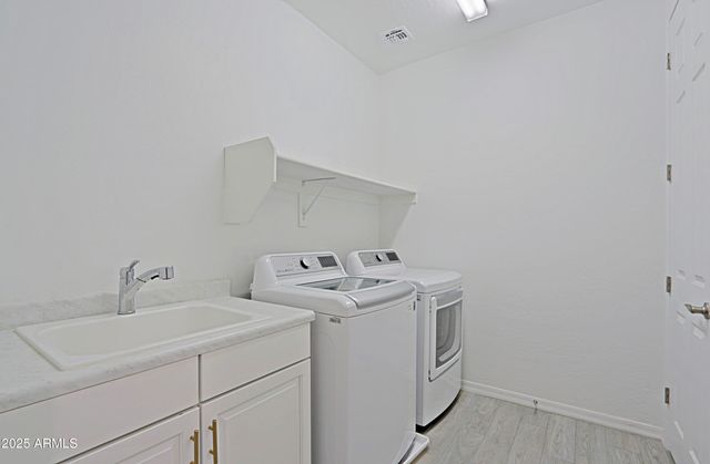 6660 N 128TH Lane, Glendale, AZ 85307