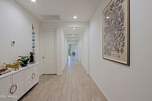 6660 N 128TH Lane, Glendale, AZ 85307