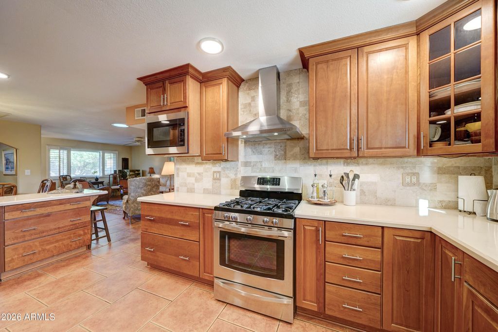 14233 N TUMBLEBROOK Way, Sun City, AZ 85351 — photo 5