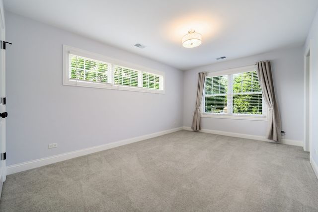 5435 Central Avenue, Western Springs, IL 60558
