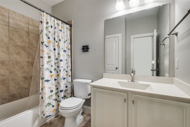1011 Brook Hollow Drive, Euless, TX 76039