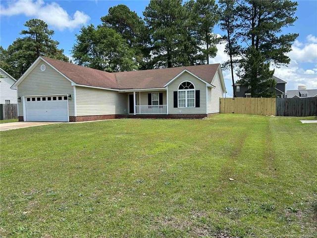 1529 Clan Campbell Drive, Raeford, NC 28376