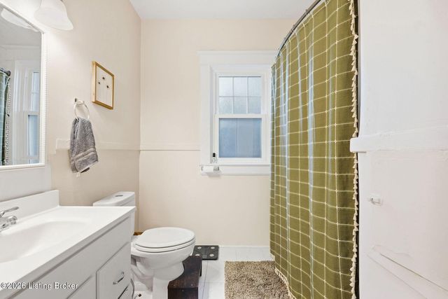 1855 Harvard Dr, Louisville, KY 40205