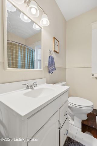 1855 Harvard Dr, Louisville, KY 40205