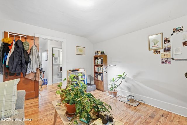 1855 Harvard Dr, Louisville, KY 40205