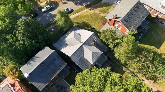 1855 Harvard Dr, Louisville, KY 40205