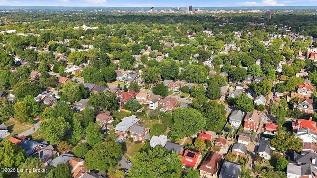 1855 Harvard Dr, Louisville, KY 40205