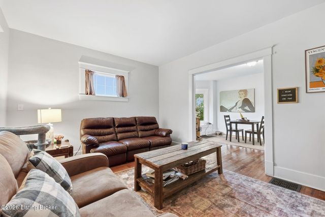 1855 Harvard Dr, Louisville, KY 40205