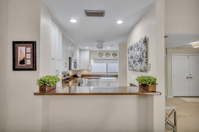 1000 WINDERLEY PLACE 239, Maitland, FL 32751