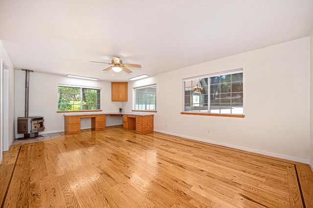 25990 Ridgeview Ct, Colfax, CA 95713
