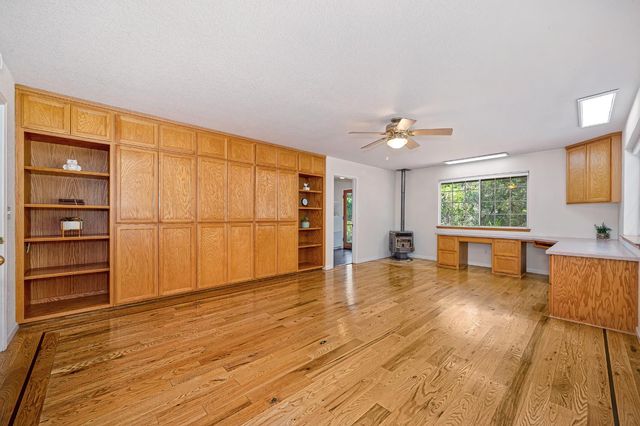 25990 Ridgeview Ct, Colfax, CA 95713