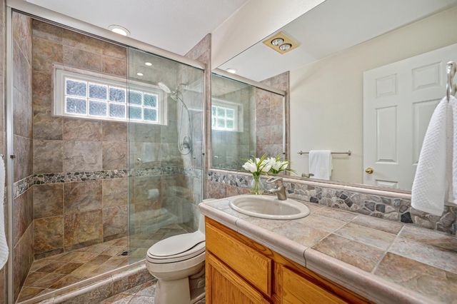 25990 Ridgeview Ct, Colfax, CA 95713