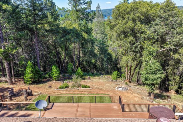 25990 Ridgeview Ct, Colfax, CA 95713