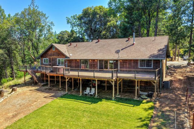 25990 Ridgeview Ct, Colfax, CA 95713