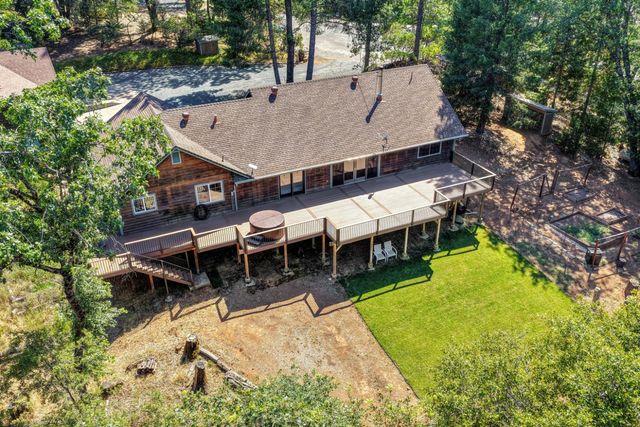 25990 Ridgeview Ct, Colfax, CA 95713