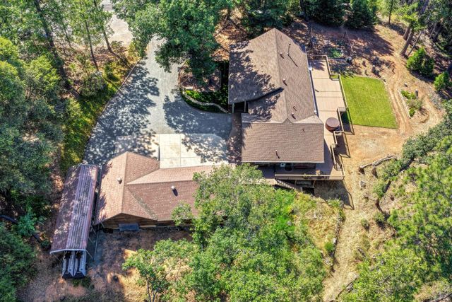 25990 Ridgeview Ct, Colfax, CA 95713