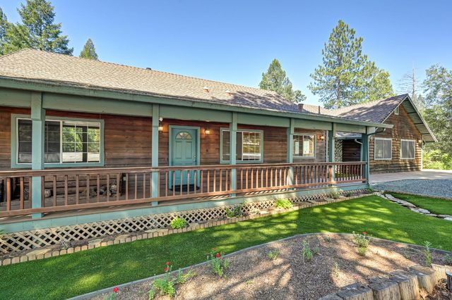 25990 Ridgeview Ct, Colfax, CA 95713