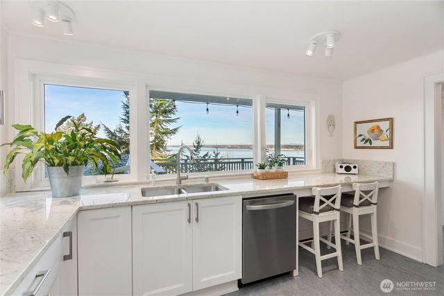 322 S Forest Street, Bellingham, WA 98225