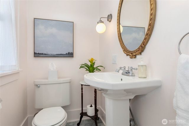 322 S Forest Street, Bellingham, WA 98225