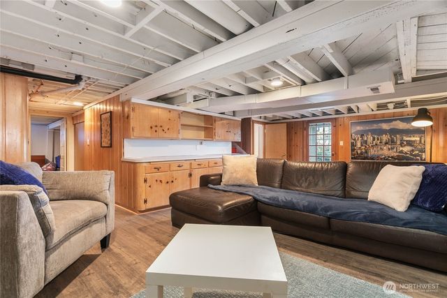 322 S Forest Street, Bellingham, WA 98225