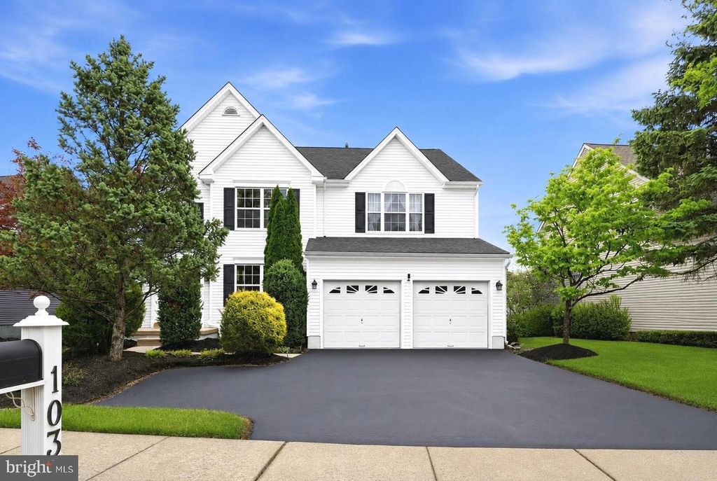 103 HIDDEN CT, New Hope, PA 18938