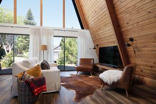 13759 SW Meadow View Drive, Camp Sherman, OR 97730