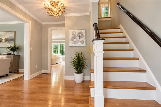 42 East Lantern Road, Lincoln, RI 02865