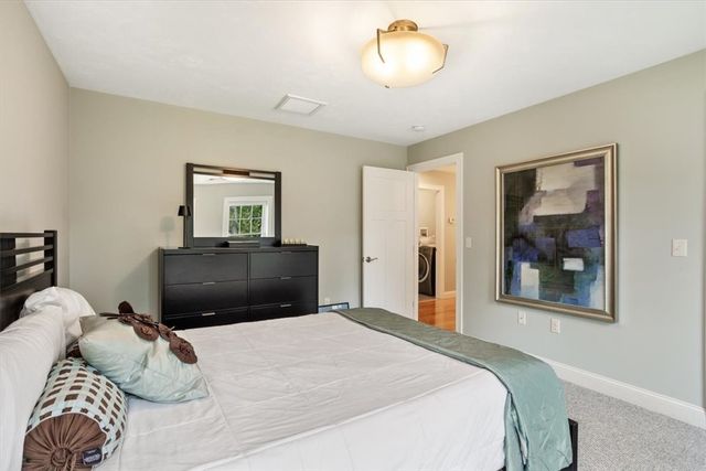 42 East Lantern Road, Lincoln, RI 02865