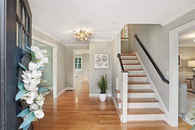 42 East Lantern Road, Lincoln, RI 02865