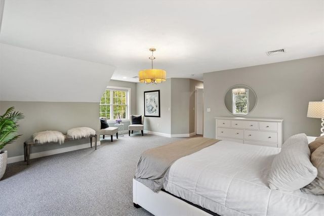 42 East Lantern Road, Lincoln, RI 02865