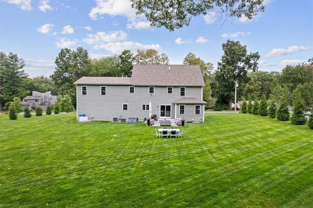 42 East Lantern Road, Lincoln, RI 02865
