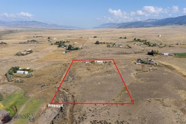 23 Holdsworth Road, Whitehall, MT 59759