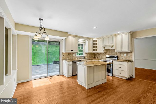 14 AIRDRIE CT, Paoli, PA 19301
