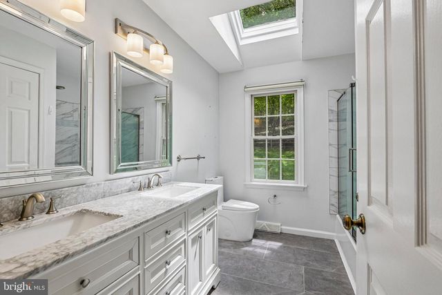 14 AIRDRIE CT, Paoli, PA 19301