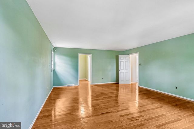 14 AIRDRIE CT, Paoli, PA 19301