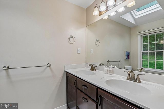 14 AIRDRIE CT, Paoli, PA 19301